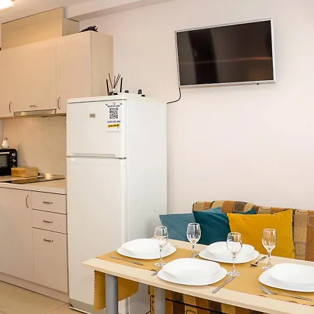 Apartman Bright In Location In By Flat Mаnager